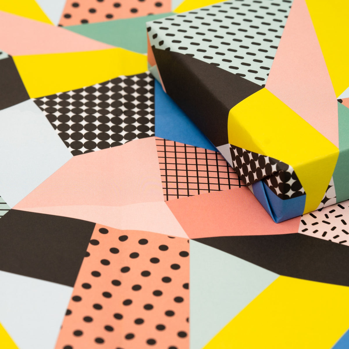 Birthday wrapping paper designs – 20 sheet pack